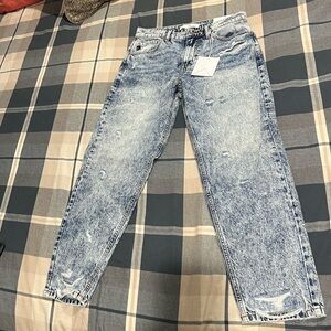 Kancan size 27/7 boyfriend , light distressing